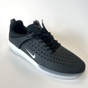 Mens Nike SB Zoom Nyjah 3 Black/White/Black/Summit White Mens Size 11.5